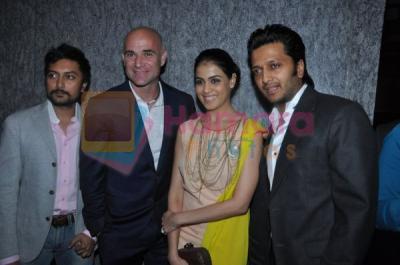 prince_riteish_deshmukh_genelia_at_yuvraaj_singh_bday_bash_and_dinner_with_andre_agassi  