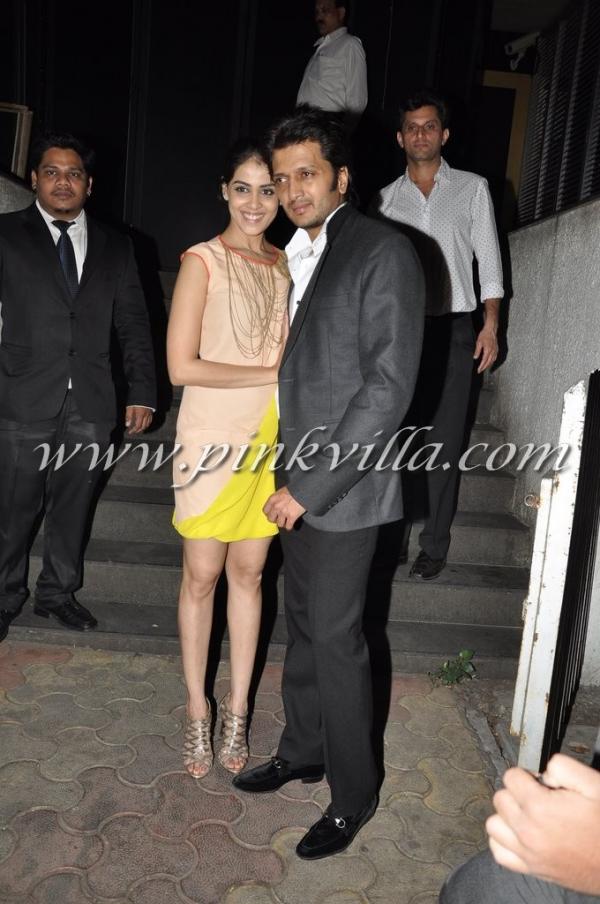 prince_riteish_deshmukh_genelia_at_yuvraaj_singh_bday_bash_and_dinner_with_andre_agassi 