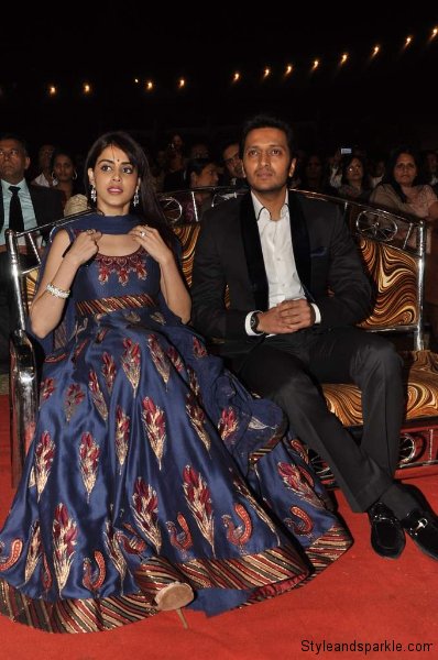 prince riteish deshmukh Police Style Umang T4 